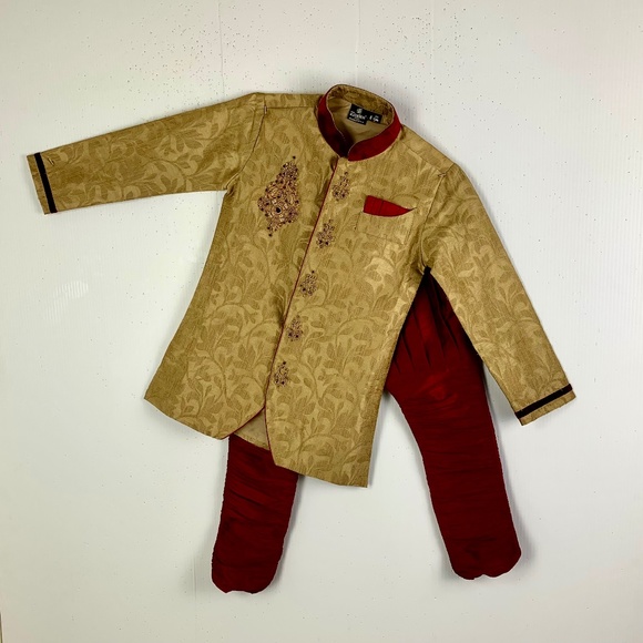 NWOT Dhoti Kurta Fancy India 2 pc Suit Boys size 6 Halloween Costume Wedding